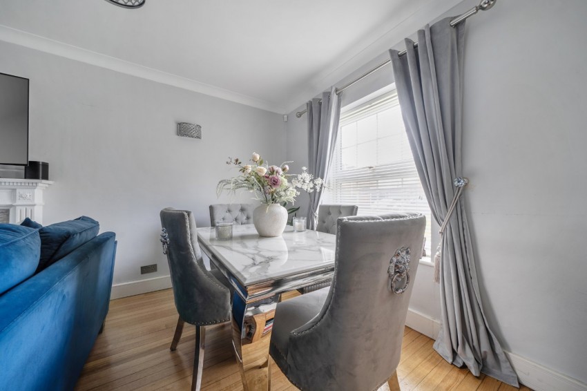 Images for Flackwell Heath, High Wycombe, Buckinghamshire EAID:2640919782 BID:FHH