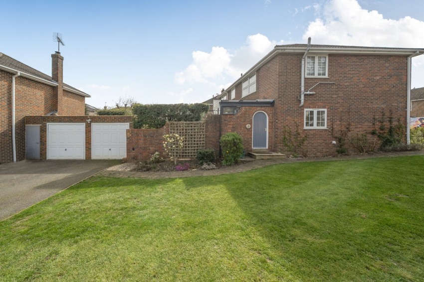 Images for Flackwell Heath, High Wycombe, Buckinghamshire EAID:2640919782 BID:FHH