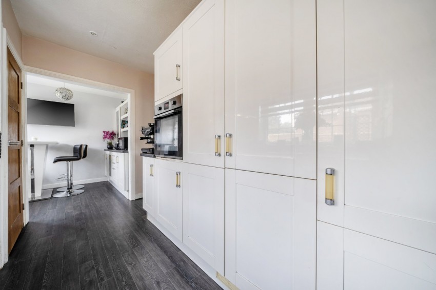 Images for Flackwell Heath, High Wycombe, Buckinghamshire EAID:2640919782 BID:FHH