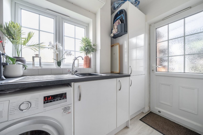 Images for Flackwell Heath, High Wycombe, Buckinghamshire EAID:2640919782 BID:FHH