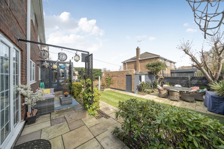 Images for Flackwell Heath, High Wycombe, Buckinghamshire EAID:2640919782 BID:FHH