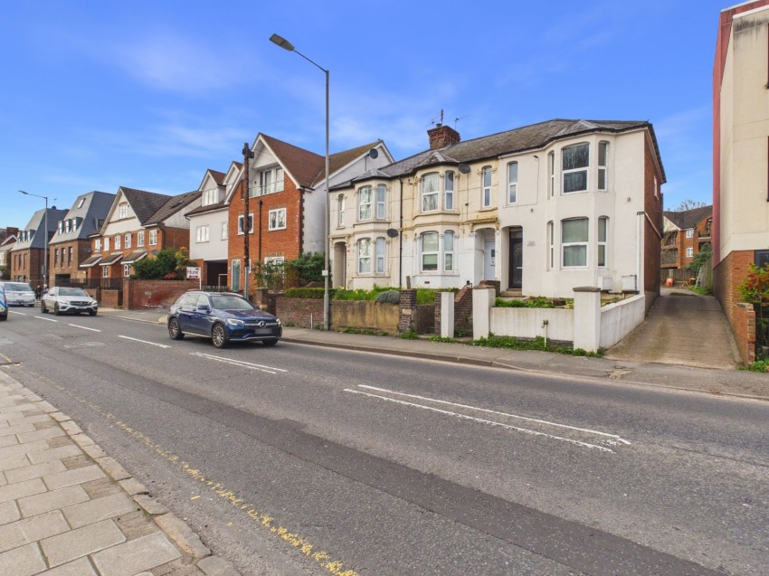 Images for High Wycombe, Buckinghamshire EAID:2640919782 BID:FHH