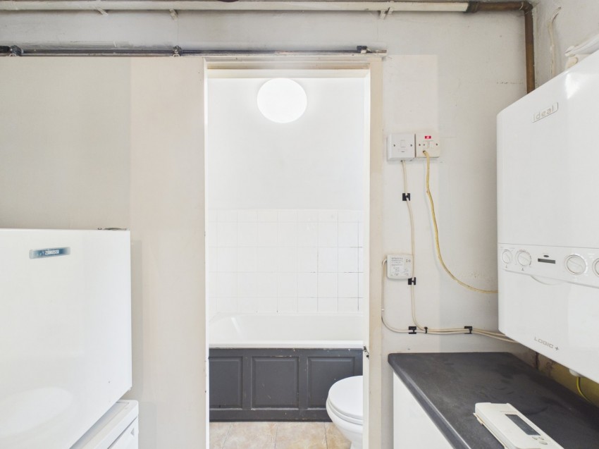 Images for High Wycombe, Buckinghamshire EAID:2640919782 BID:FHH