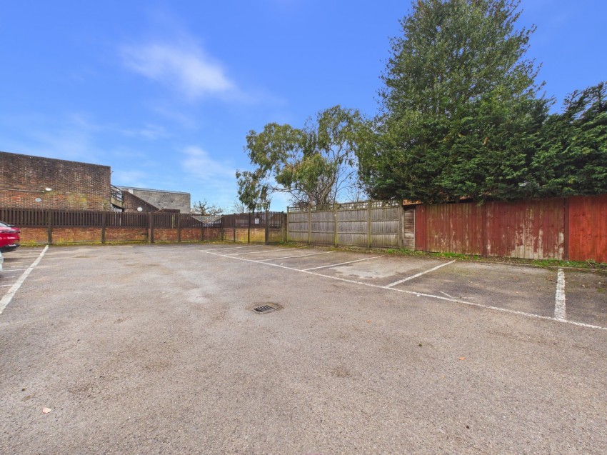 Images for Flackwell Heath, High Wycombe, Buckinghamshire EAID:2640919782 BID:FHL