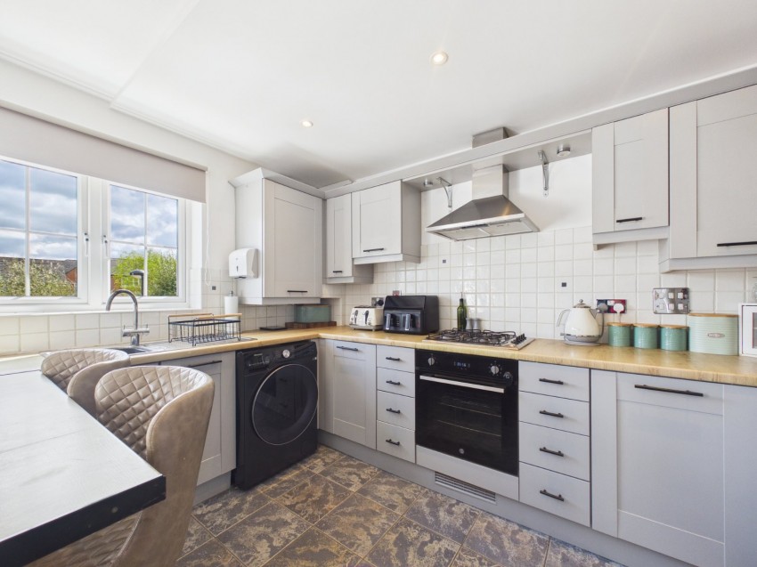 Images for High Wycombe, Buckinghamshire EAID:2640919782 BID:FHH