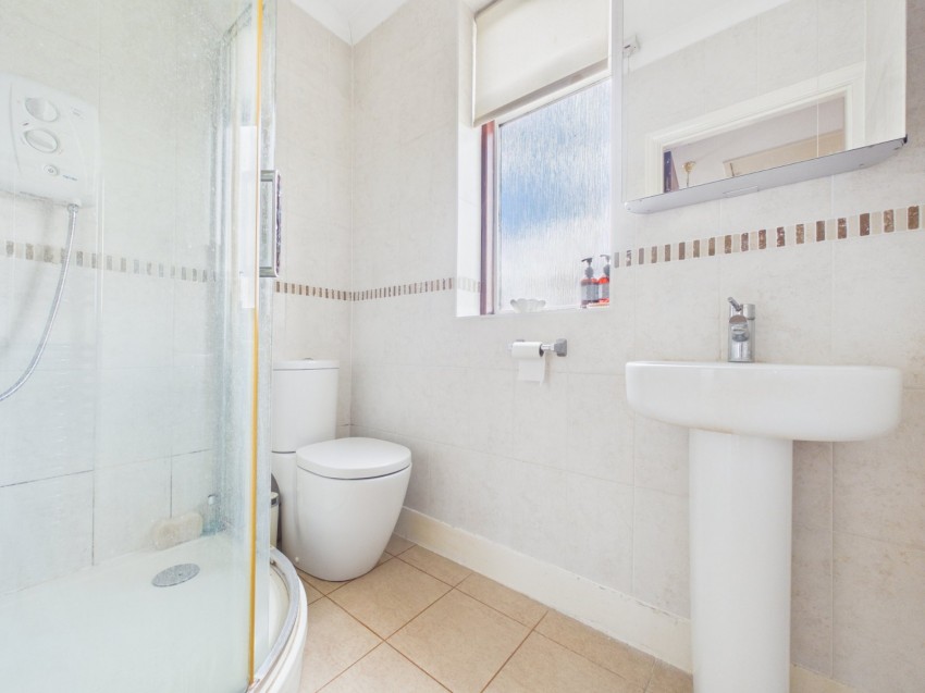 Images for Loudwater, High Wycombe, Buckinghamshire EAID:2640919782 BID:FHH