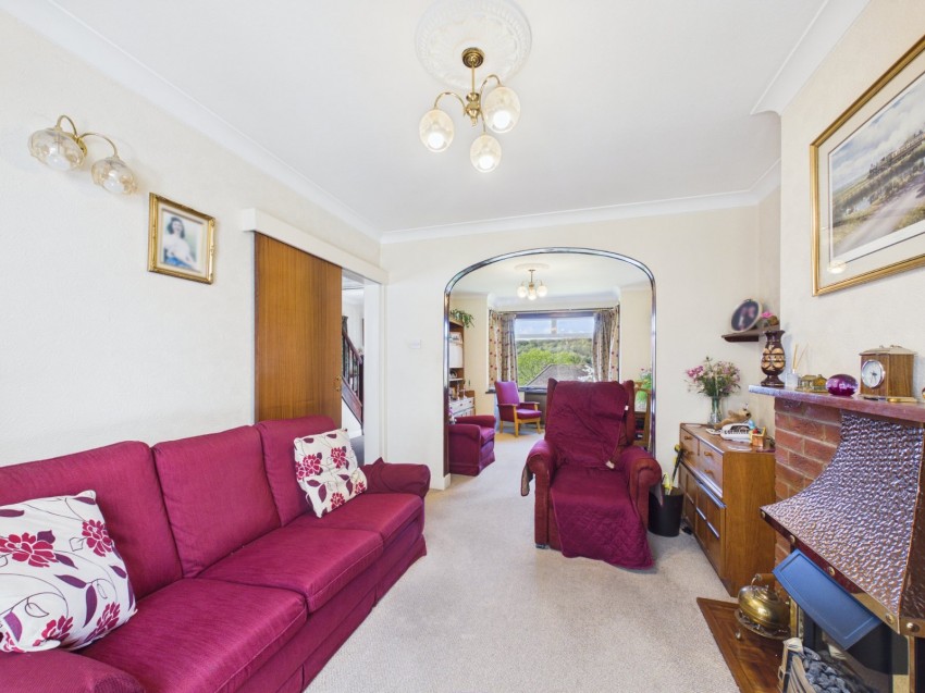 Images for Loudwater, High Wycombe, Buckinghamshire EAID:2640919782 BID:FHH