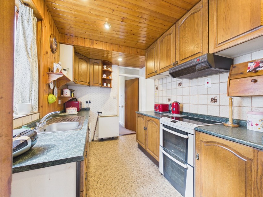 Images for Loudwater, High Wycombe, Buckinghamshire EAID:2640919782 BID:FHH