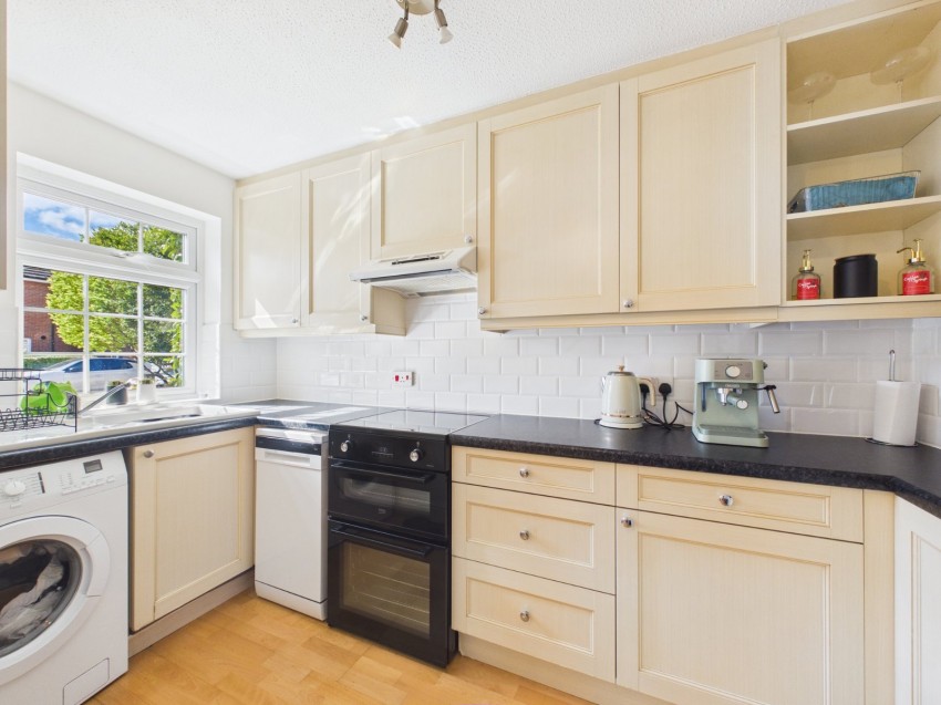 Images for Wooburn Green, Buckinghamshire EAID:2640919782 BID:FHH