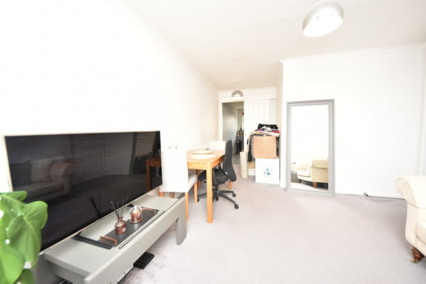 Images for High Wycombe, Buckinghamshire EAID:2640919782 BID:FHH