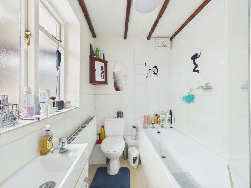 Images for Flackwell Heath, High Wycombe, Buckinghamshire EAID:2640919782 BID:FHH