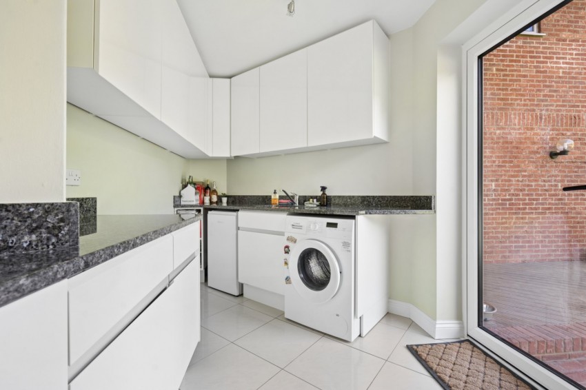 Images for Bourne End, Buckinghamshire EAID:2640919782 BID:FHH