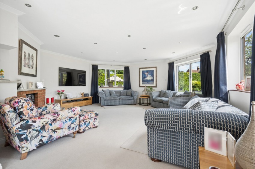 Images for Bourne End, Buckinghamshire EAID:2640919782 BID:FHH