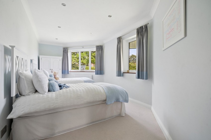 Images for Bourne End, Buckinghamshire EAID:2640919782 BID:FHH