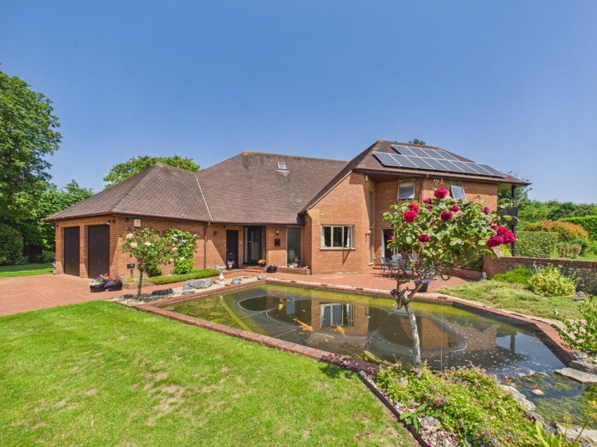 Images for Bourne End, Buckinghamshire EAID:2640919782 BID:FHH
