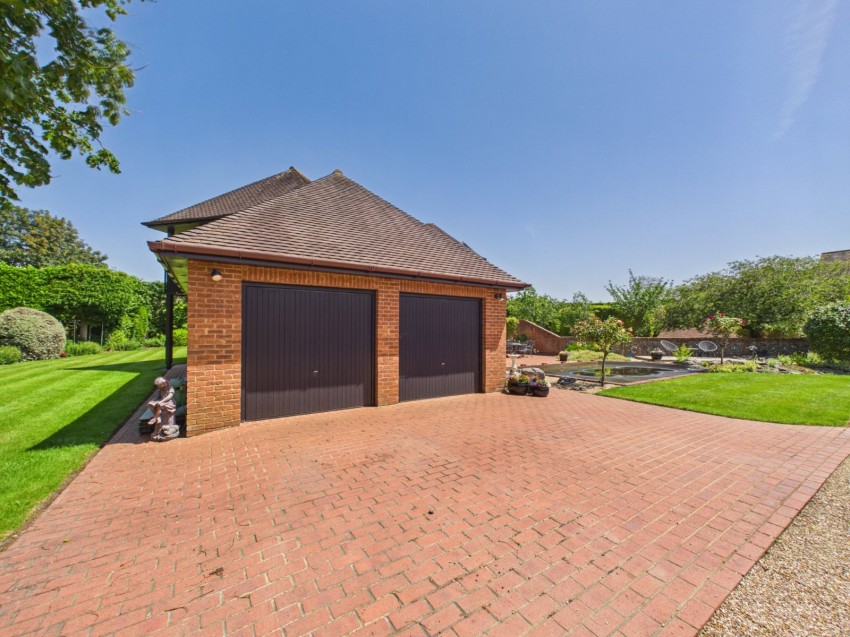 Images for Bourne End, Buckinghamshire EAID:2640919782 BID:FHH