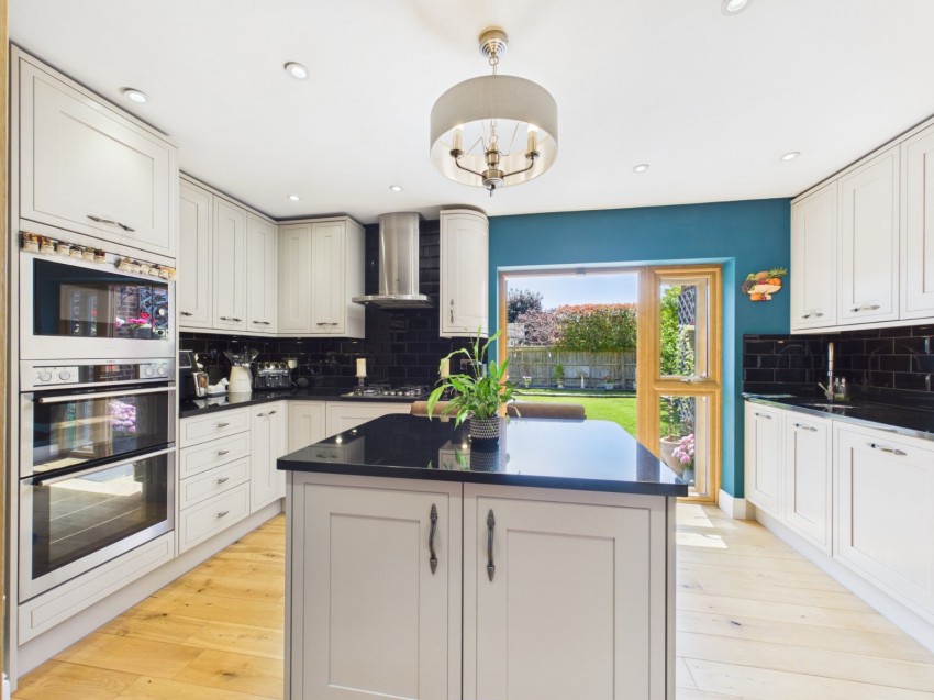 Images for Bourne End, Buckinghamshire EAID:2640919782 BID:FHH