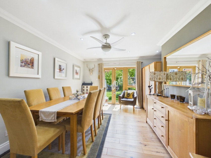 Images for Bourne End, Buckinghamshire EAID:2640919782 BID:FHH