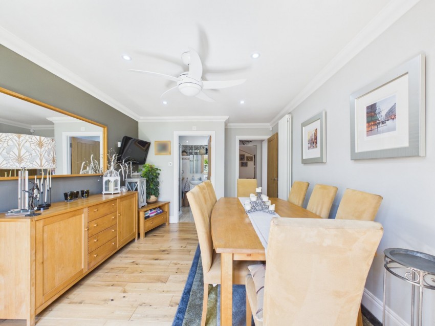 Images for Bourne End, Buckinghamshire EAID:2640919782 BID:FHH