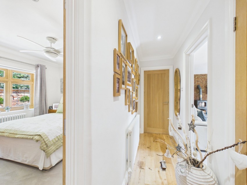 Images for Bourne End, Buckinghamshire EAID:2640919782 BID:FHH