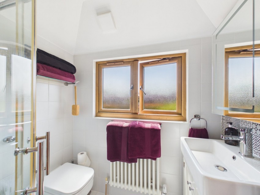 Images for Bourne End, Buckinghamshire EAID:2640919782 BID:FHH