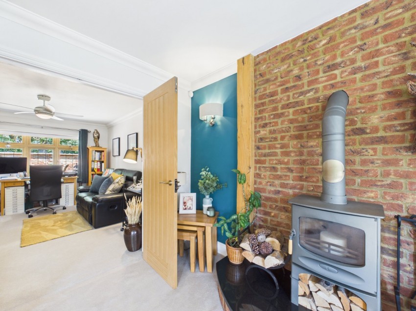 Images for Bourne End, Buckinghamshire EAID:2640919782 BID:FHH