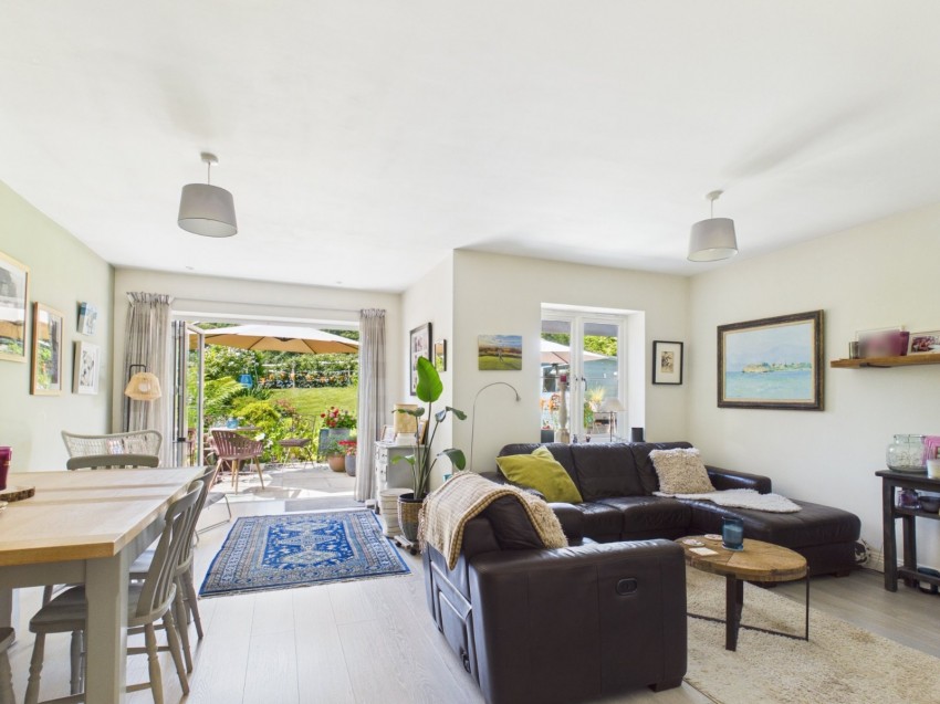 Images for Lane End, High Wycombe, Buckinghamshire EAID:2640919782 BID:FHH