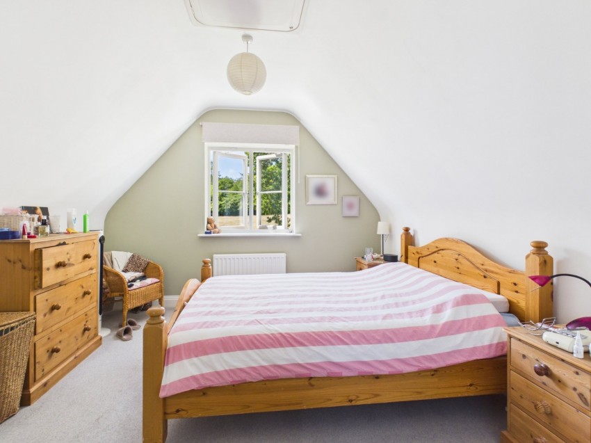 Images for Lane End, High Wycombe, Buckinghamshire EAID:2640919782 BID:FHH