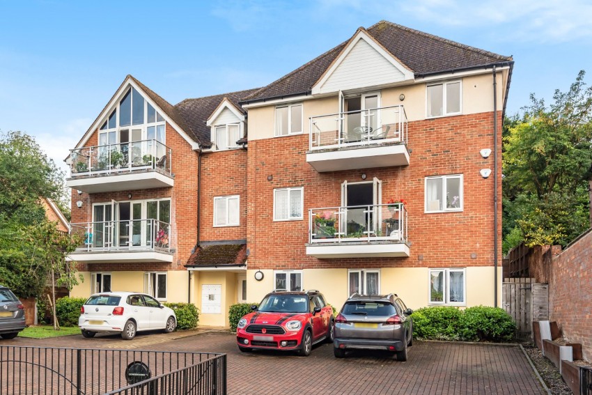 Images for High Wycombe, Buckinghamshire EAID:2640919782 BID:FHH