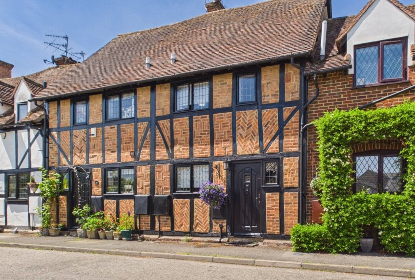 Images for Wooburn Green, High Wycombe, Buckinghamshire EAID:2640919782 BID:FHH