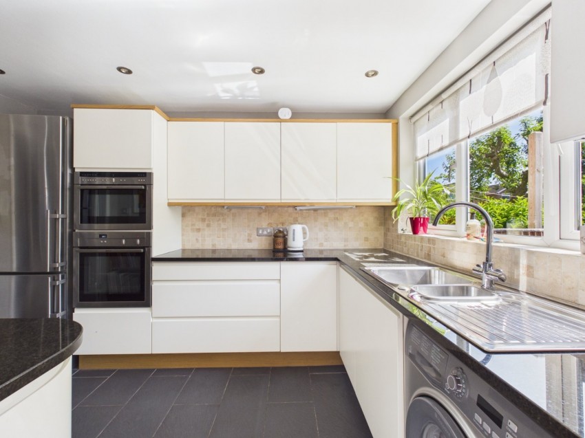 Images for Loudwater, High Wycombe, Buckinghamshire EAID:2640919782 BID:FHH