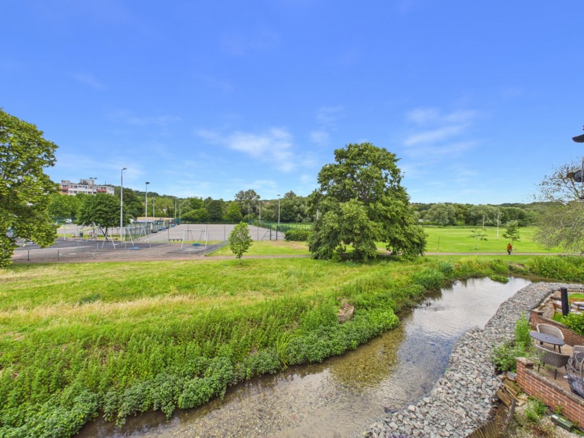 Images for High Wycombe, Buckinghamshire EAID:2640919782 BID:FHH