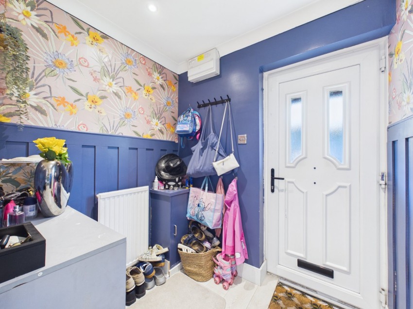 Images for Loudwater, High Wycombe, Buckinghamshire EAID:2640919782 BID:FHH