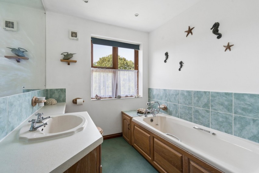 Images for Loudwater, High Wycombe, Buckinghamshire EAID:2640919782 BID:FHH