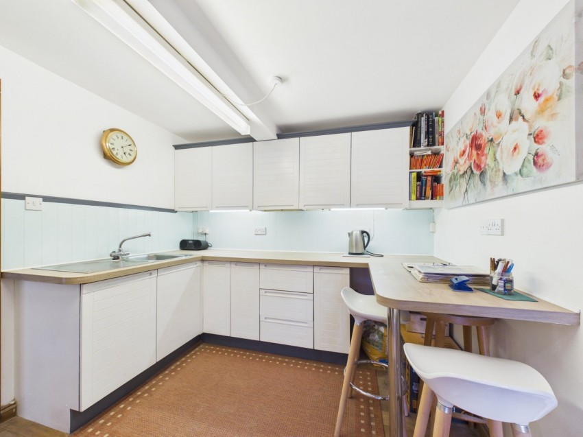 Images for Loudwater, High Wycombe, Buckinghamshire EAID:2640919782 BID:FHH
