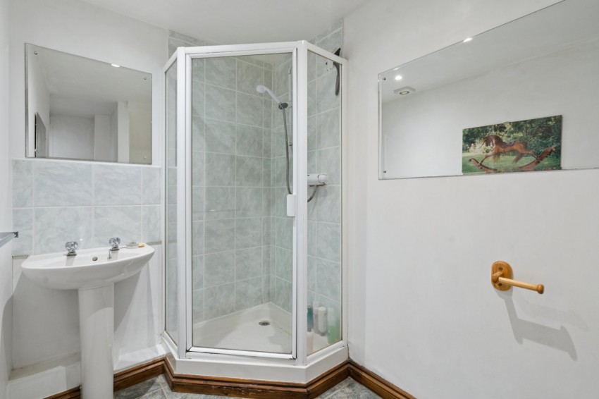 Images for Loudwater, High Wycombe, Buckinghamshire EAID:2640919782 BID:FHH