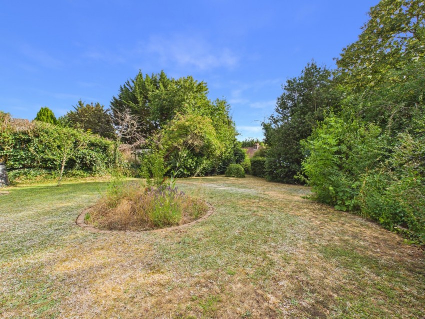 Images for Loudwater, High Wycombe, Buckinghamshire EAID:2640919782 BID:FHH