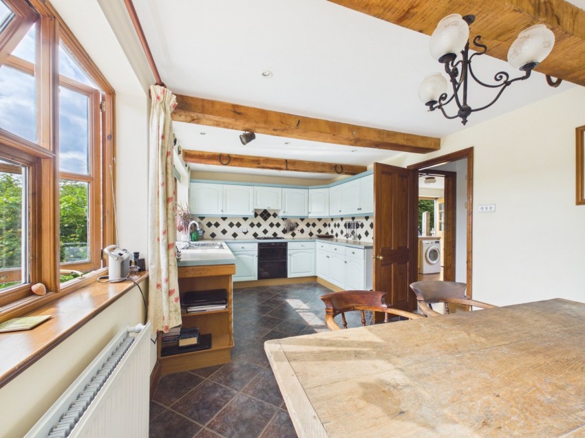 Images for Loudwater, High Wycombe, Buckinghamshire EAID:2640919782 BID:FHH