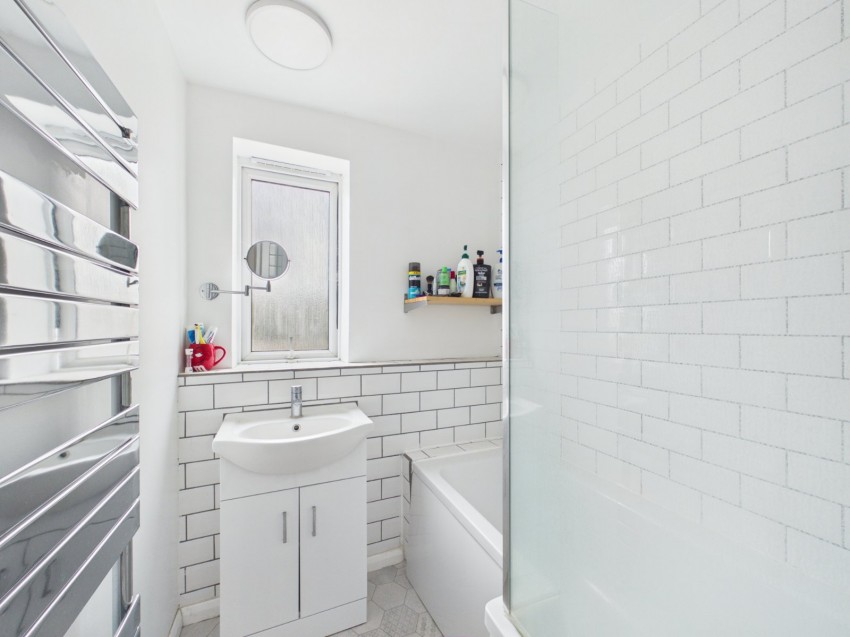 Images for Bourne End, Buckinghamshire EAID:2640919782 BID:FHH
