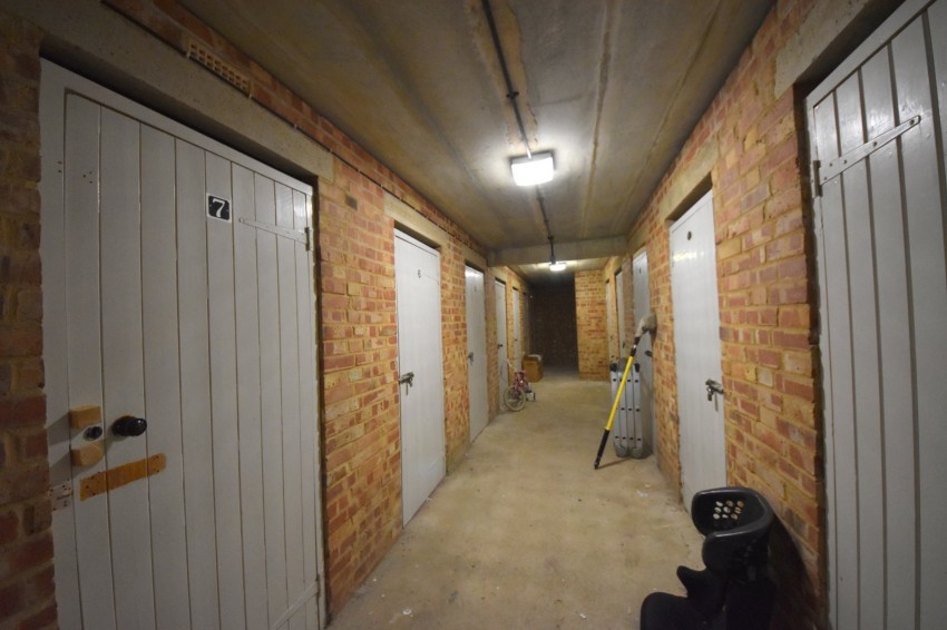 Images for Bourne End, Buckinghamshire EAID:2640919782 BID:FHH