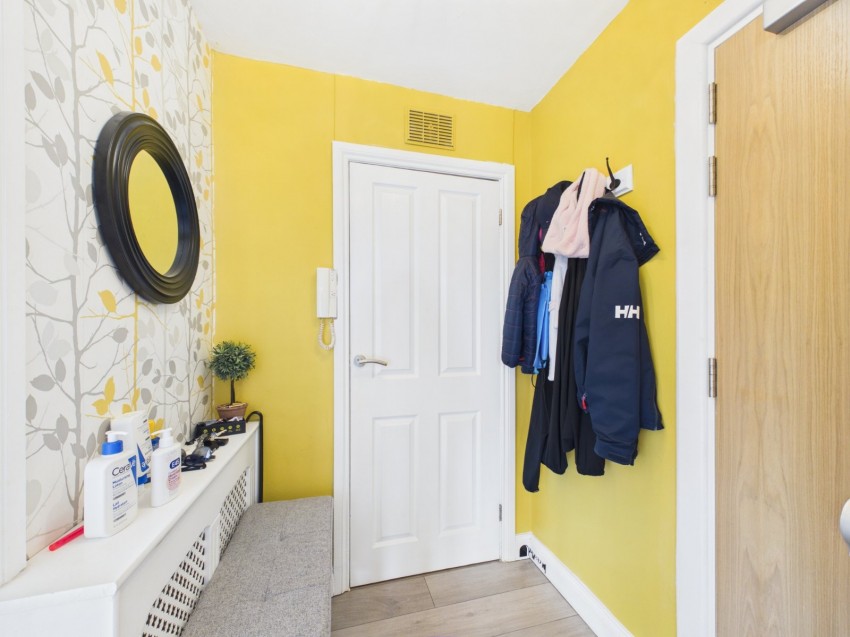 Images for Bourne End, Buckinghamshire EAID:2640919782 BID:FHH