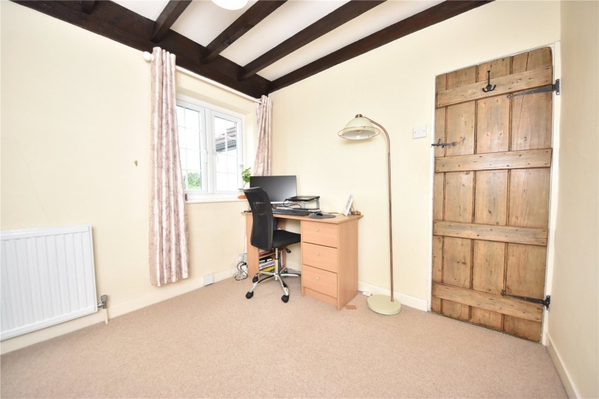 Images for The Common, Flackwell Heath, Buckinghamshire EAID:2640919782 BID:FHL
