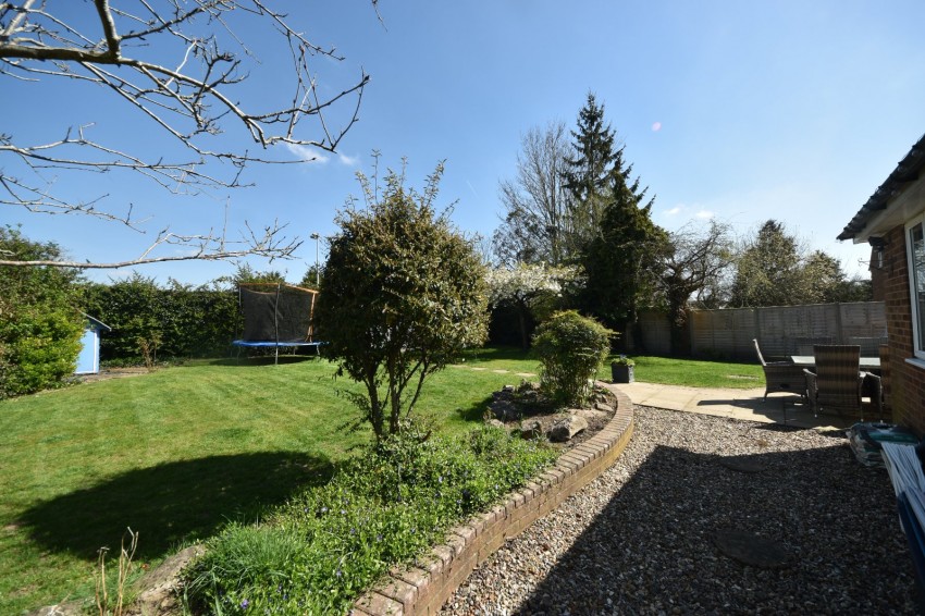 Images for Magpie Lane, Flackwell Heath, Buckinghamshire EAID:2640919782 BID:FHL