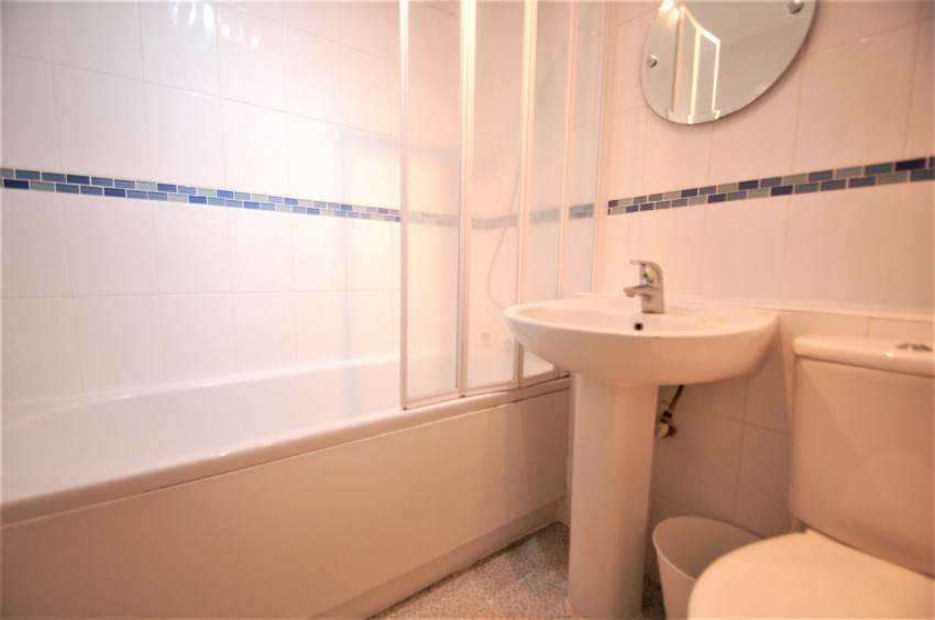 Images for London Road, High Wycombe, Buckinghamshire EAID:2640919782 BID:FHL