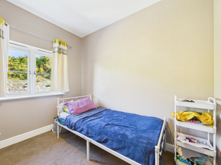 Images for Freer Crescent, High Wycombe, Buckinghamshire EAID:2640919782 BID:FHL