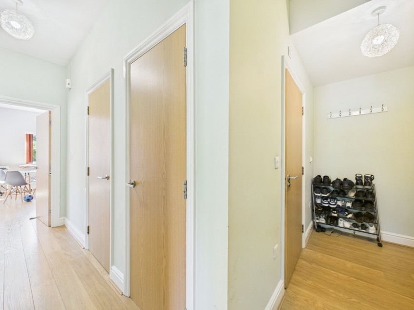 Images for Freer Crescent, High Wycombe, Buckinghamshire EAID:2640919782 BID:FHL