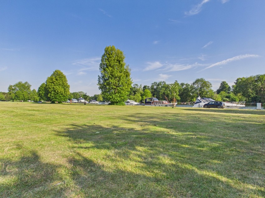 Images for Harleyford, Henley Road, Buckinghamshire EAID:2640919782 BID:FHL