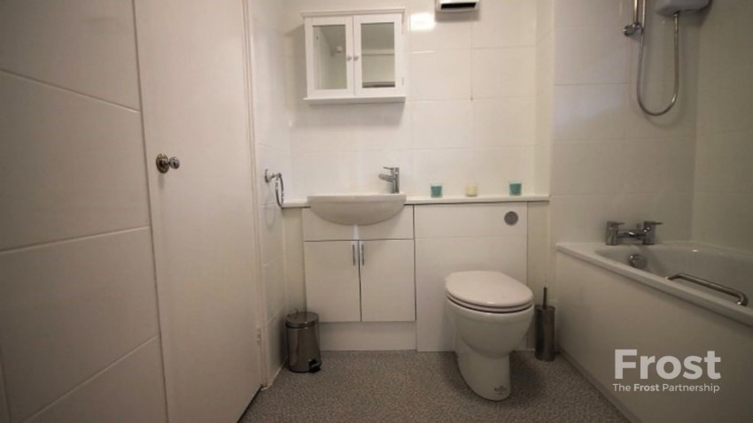 Images for Hounslow, Middlesex EAID:2640919782 BID:FLL