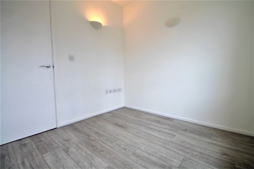Images for Elvedon Road, Feltham, Middlesex EAID:2640919782 BID:FLL