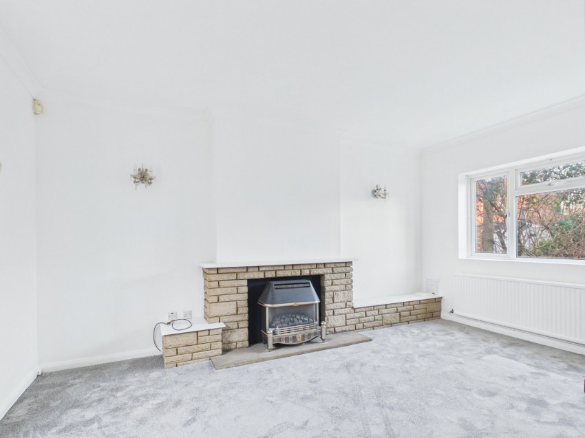 Images for Hampton Lane, Hanworth, Greater London EAID:2640919782 BID:FLL